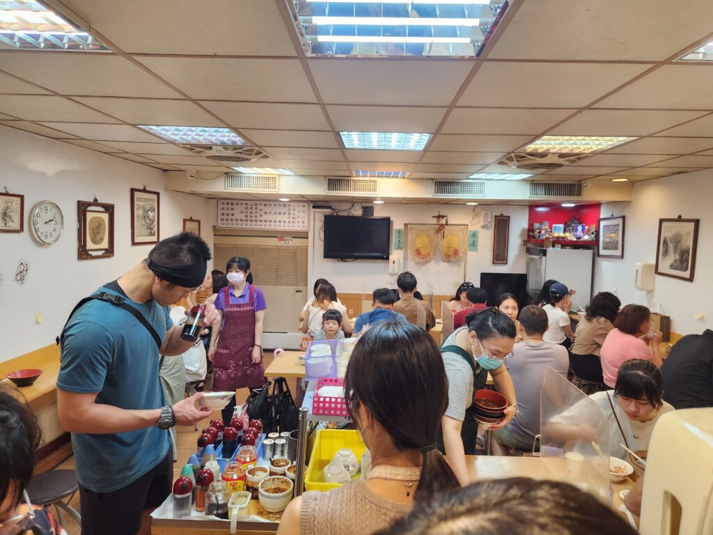 福大蒸餃館-內用區