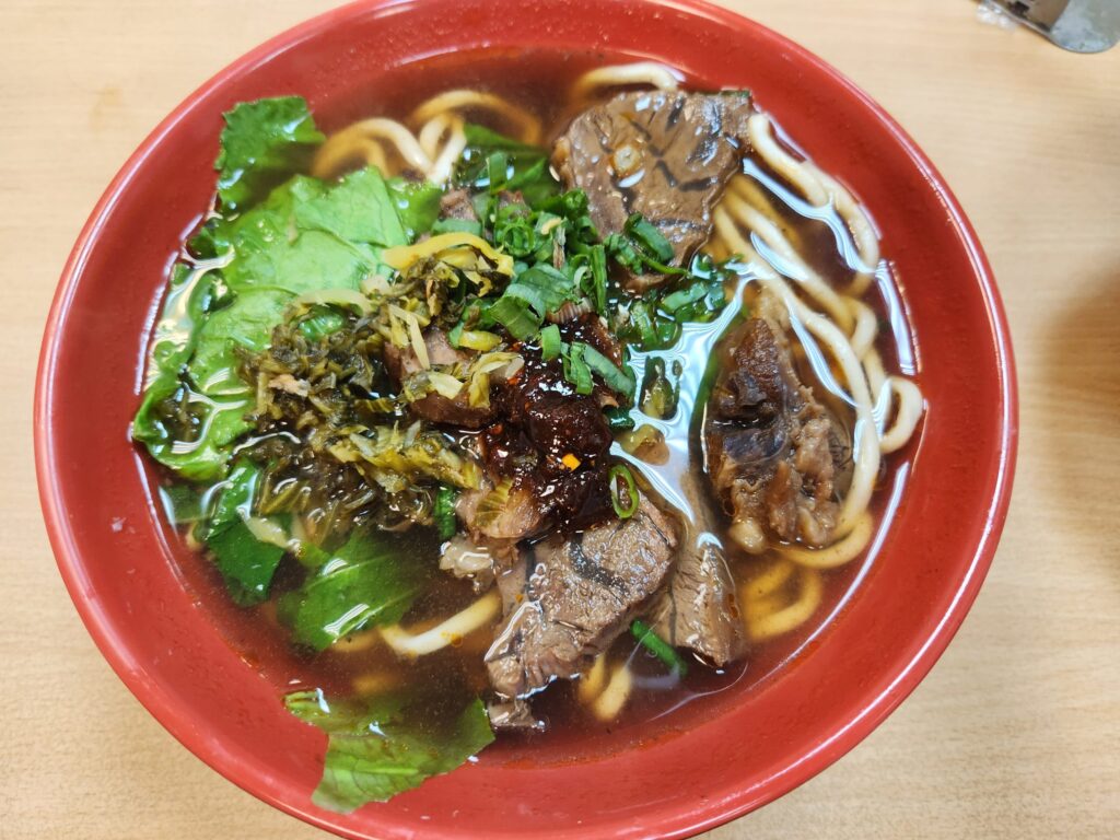 福大蒸餃館-牛肉麵(NT.150)